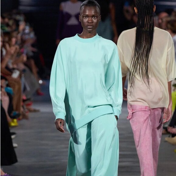 Tibi Tops - Tibi 4-Ply Silk Silk Crewneck Eased Out Top in "Mint", size 12